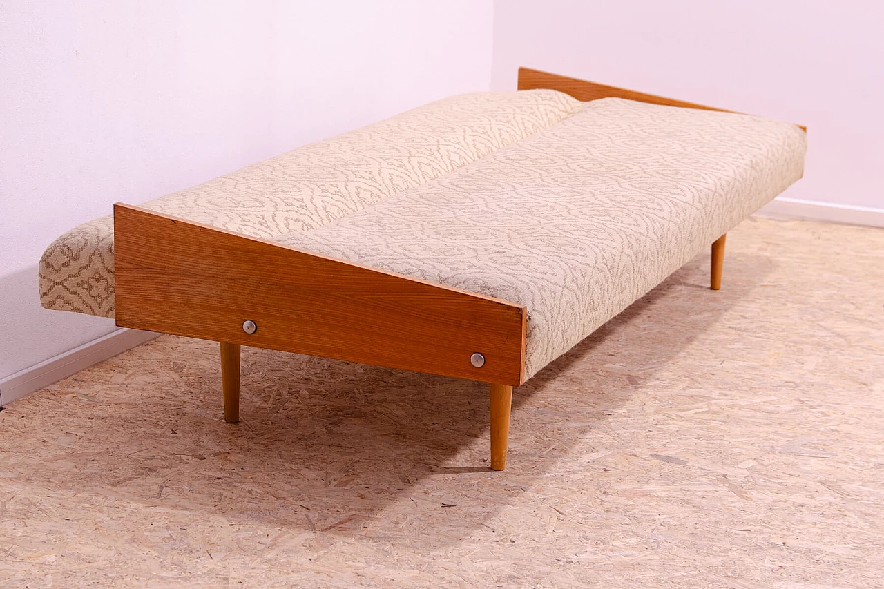 Divano letto pieghevole in legno impiallacciato frassino, anni '70 16
