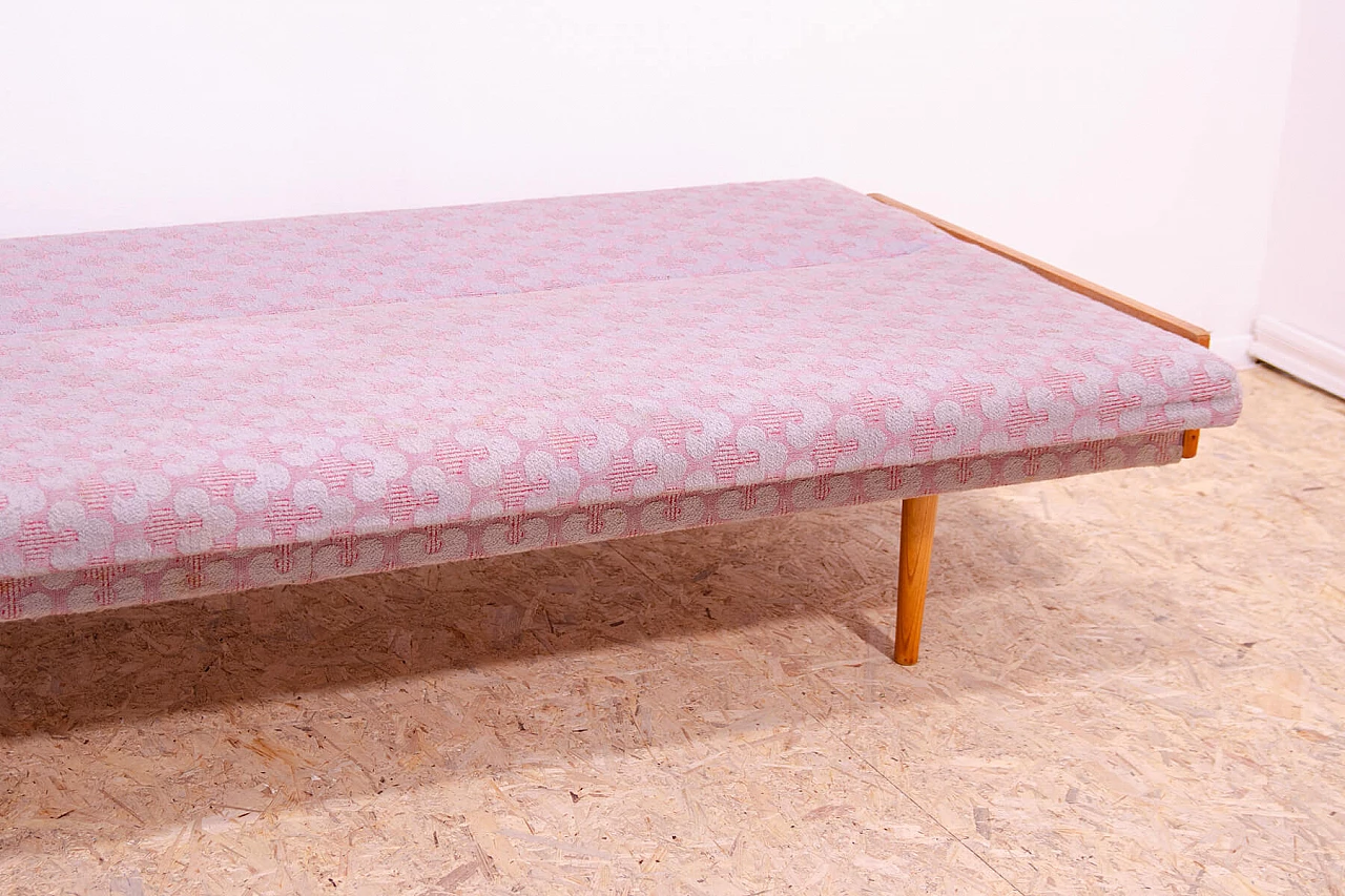 Czechoslovakian fabric and beech folding sofa bed, 1960s 18