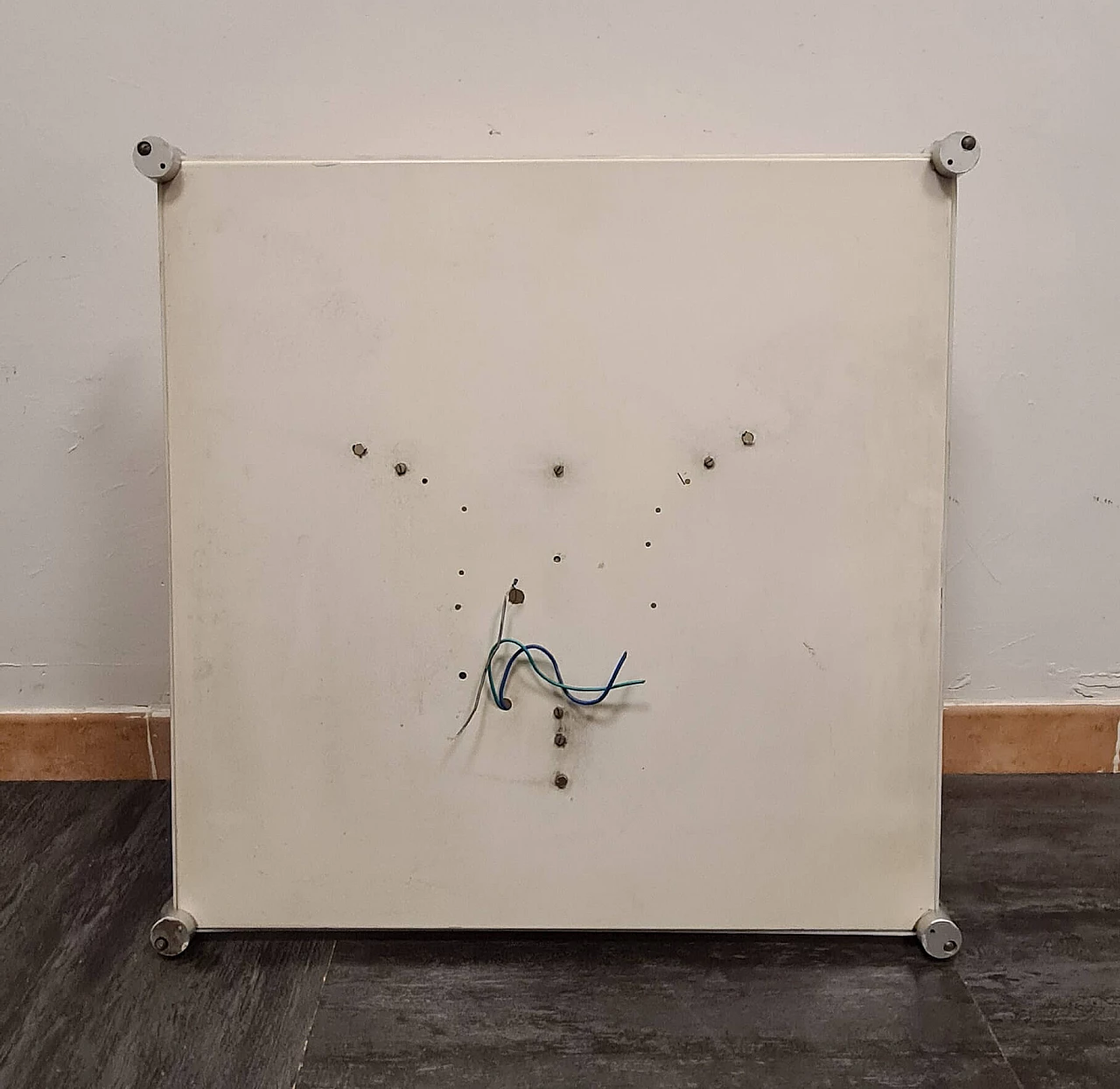 Bolla wall lamp in white acrylic by Elio Martinelli for Martinelli Luce, 1960s 7