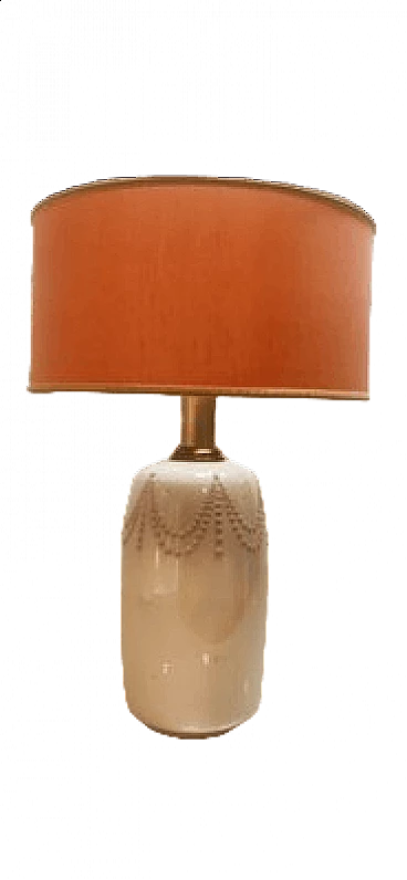 Lampada da tavolo in ceramica bianca con paralume in tessuto, anni '70