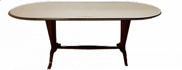 Tavolo in legno e ottone con piano in vetro decorato