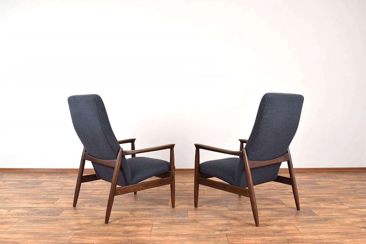 Pair of GFM-64 armchairs by Edmund Homa for Gościcińska Fabryka Mebli, 1960s 4