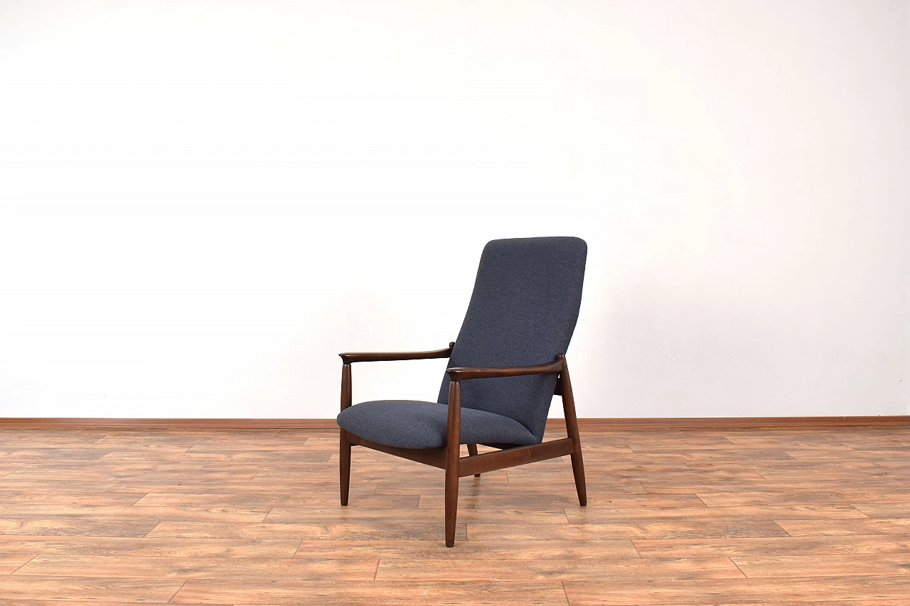 Pair of GFM-64 armchairs by Edmund Homa for Gościcińska Fabryka Mebli, 1960s 6