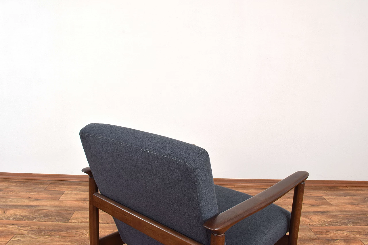 Pair of GFM-142 armchairs by Edmund Homa for Gościcińska Fabryka Mebli, 1960s 15