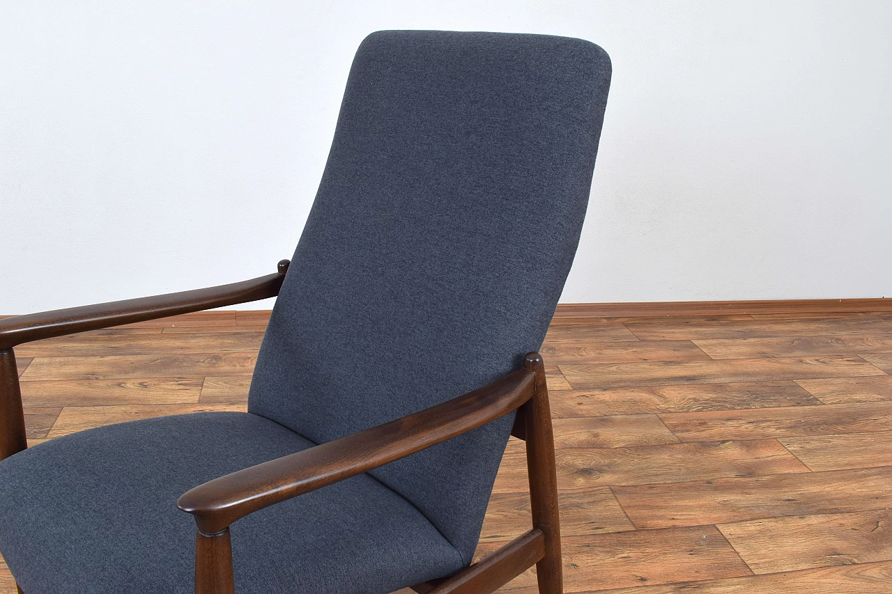 Pair of GFM-64 armchairs by Edmund Homa for Gościcińska Fabryka Mebli, 1960s 13