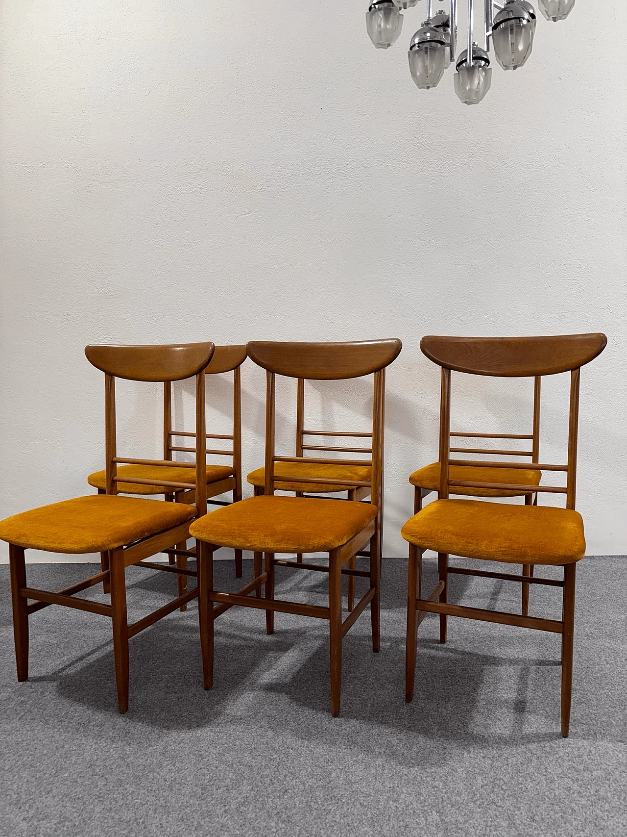 6 Chairs in wood and fabric, 1960s 2
