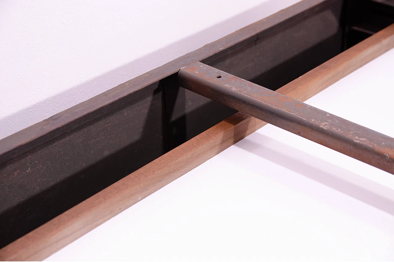 Cassettiera industriale cecoslovacca in legno e ferro, anni '70 10