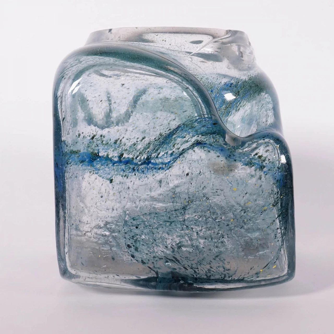 Irregular Murano glass vase, 1970s 10