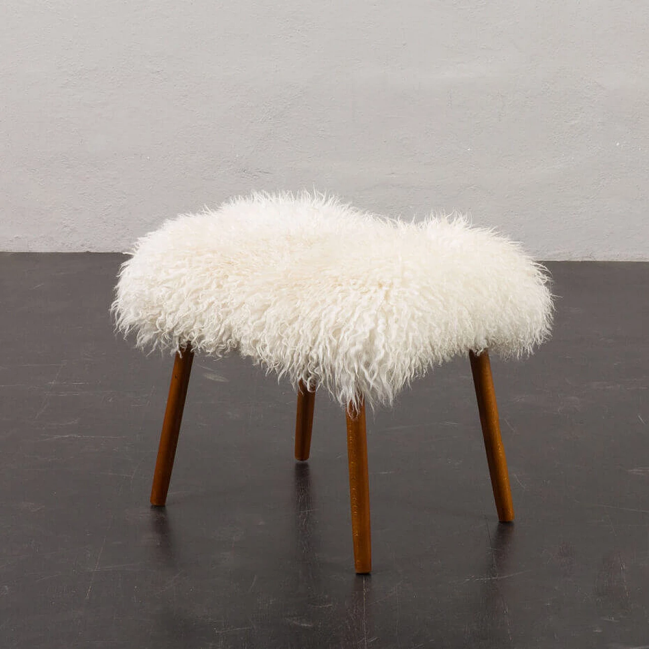 Danish footstool in natural longhair sheepskin, 1970s 1