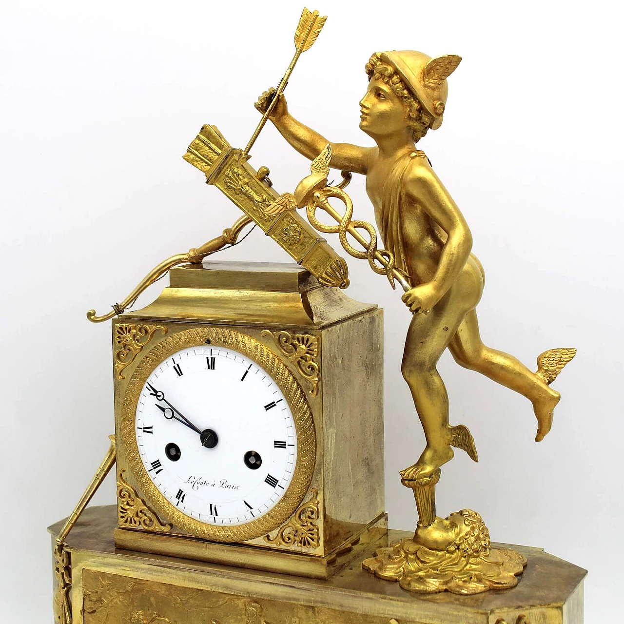 Gilded bronze Empire pendulum clock, early 19th century 2