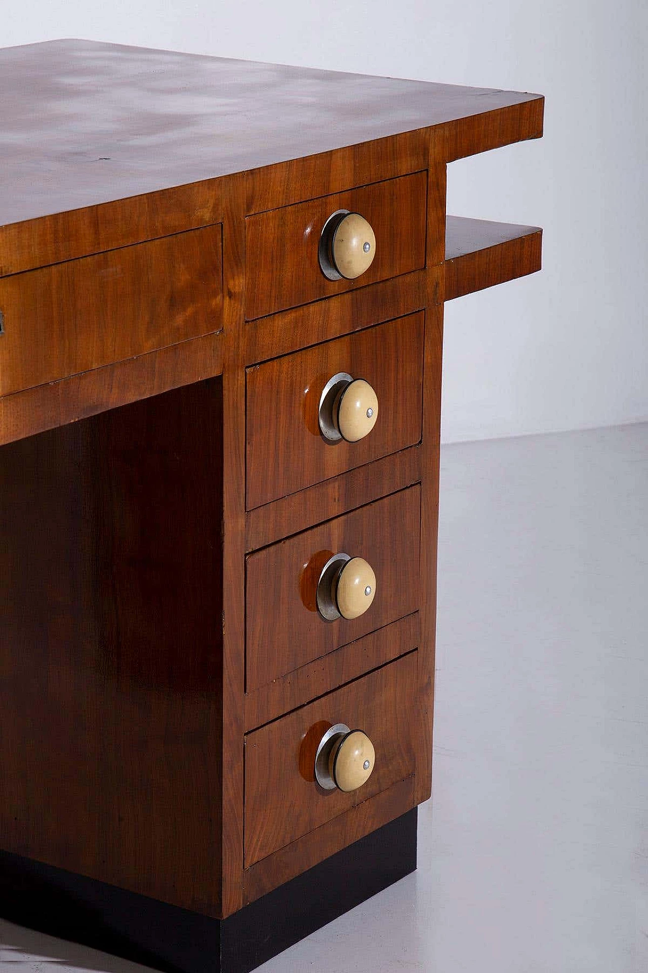 Rationalist desk in wood and aluminium, 1930s 8