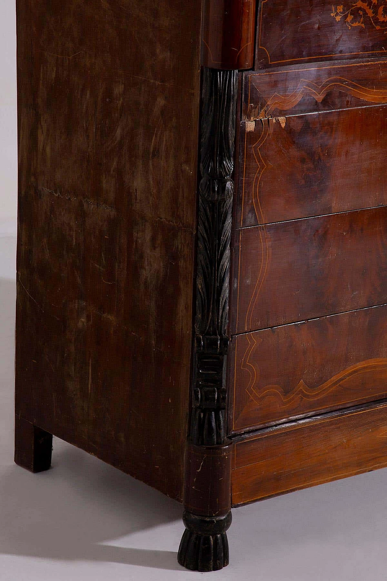 Walnut chest of drawers with marble top, late 18th century 1