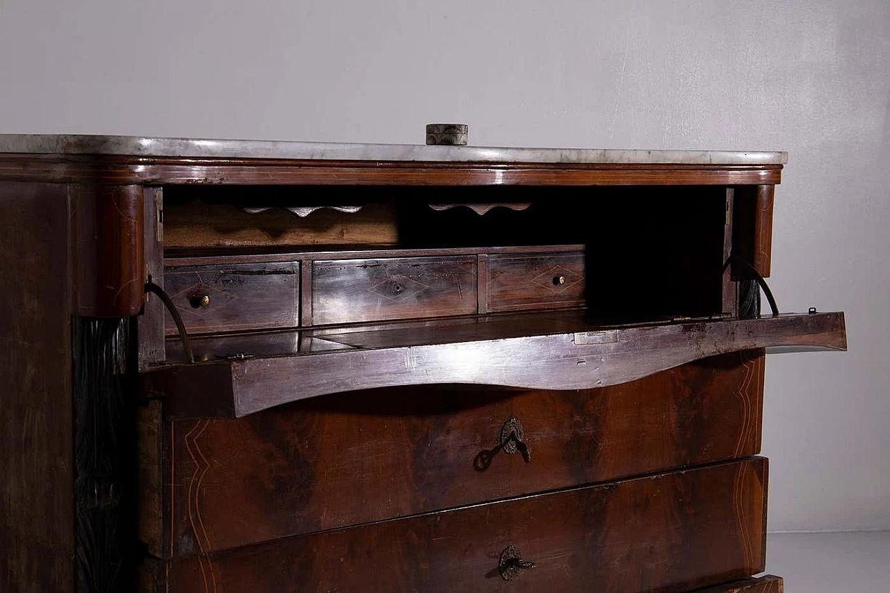 Cassettiera in noce con piano in marmo, fine '700 7