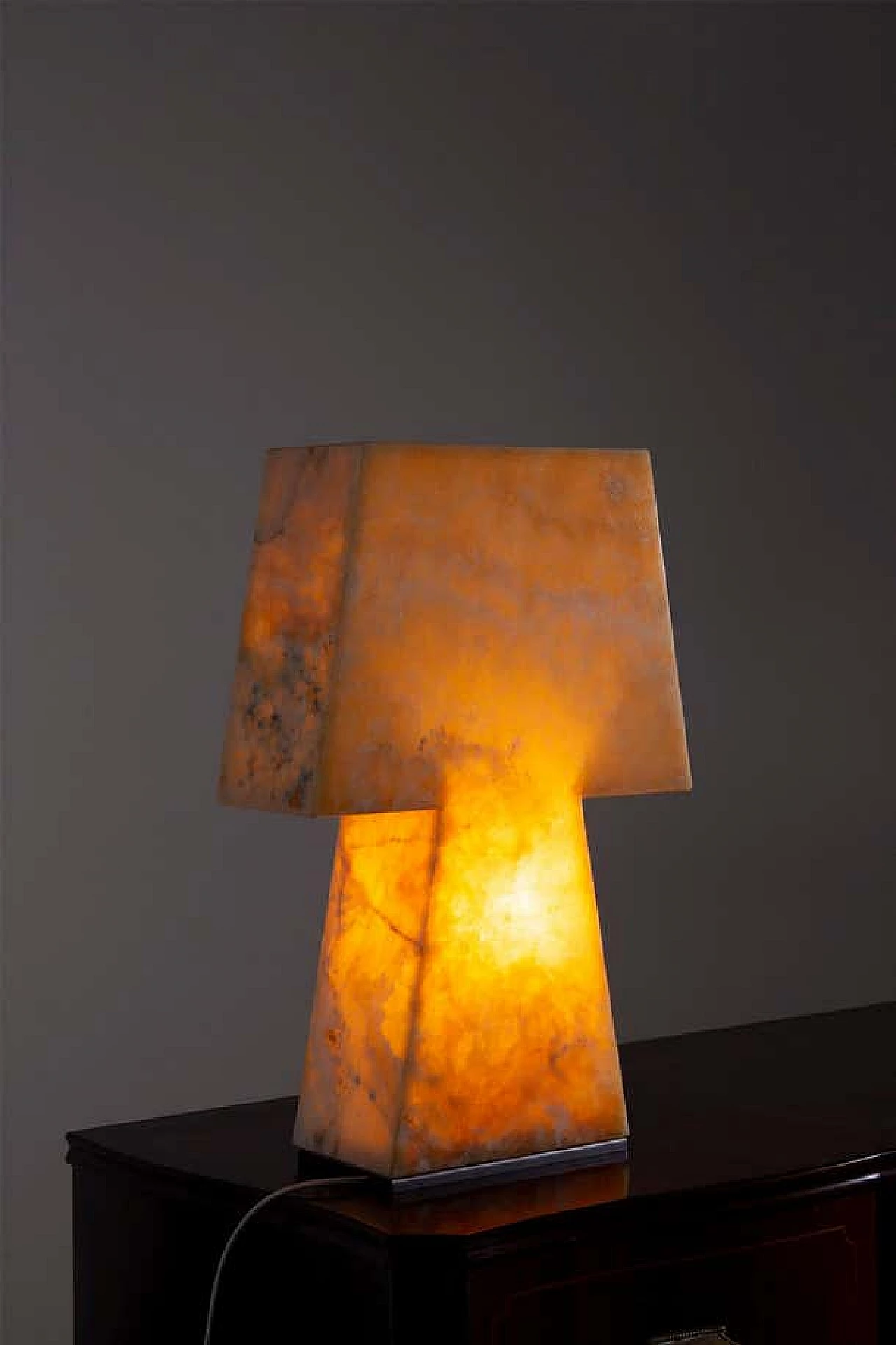Alabaster table lamp 5