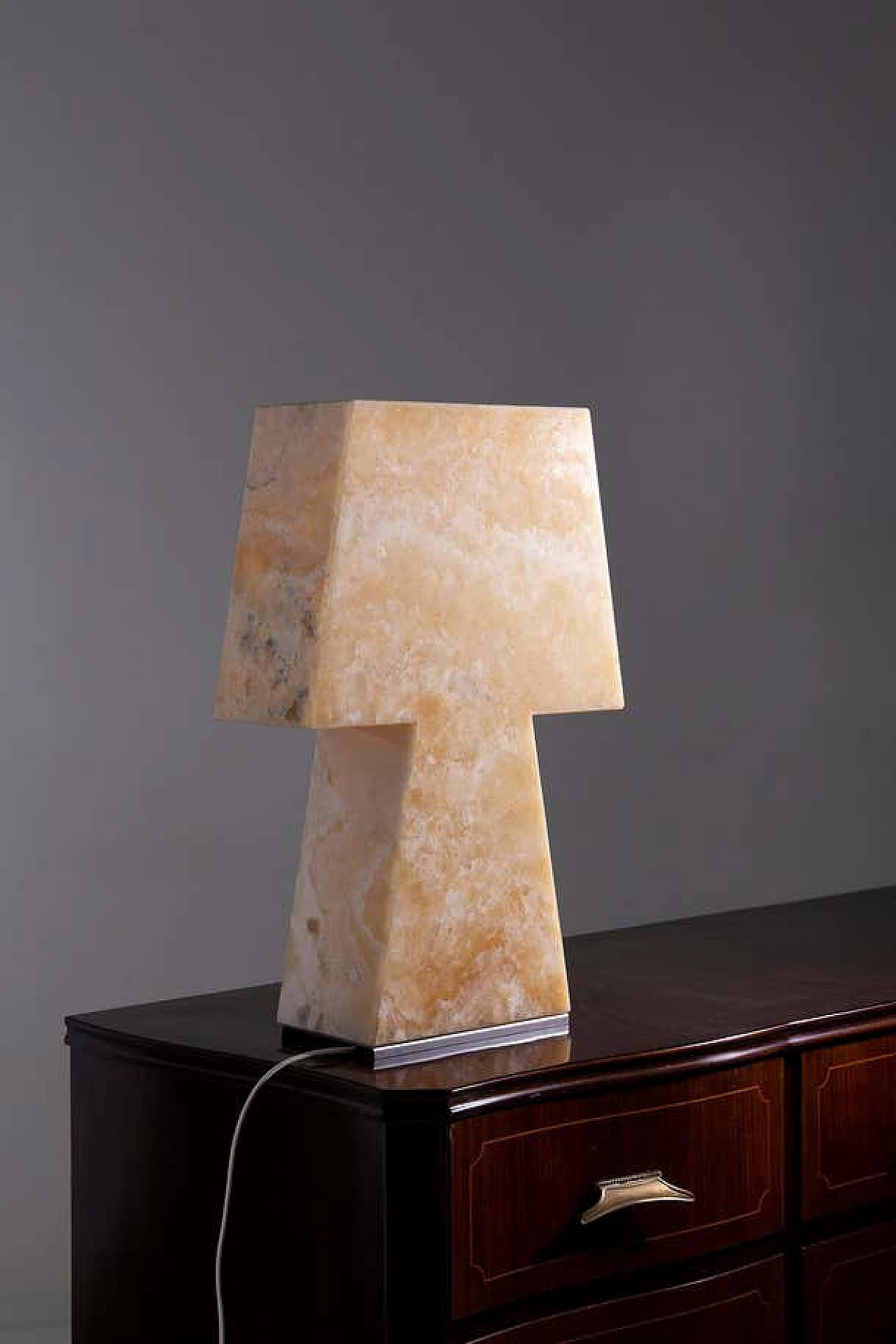 Alabaster table lamp 11
