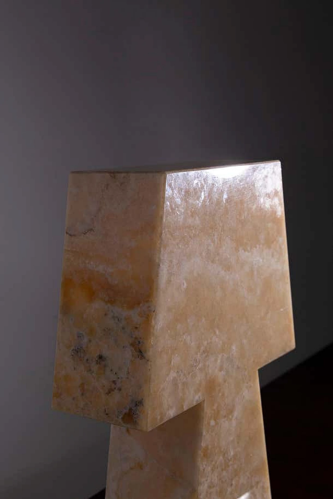 Alabaster table lamp 15