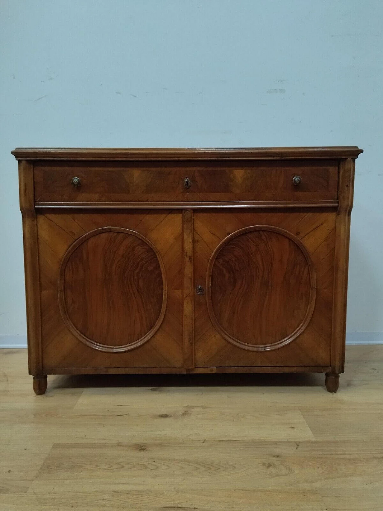 Walnut panelled sideboard with circular panelling, mid-19th century 20