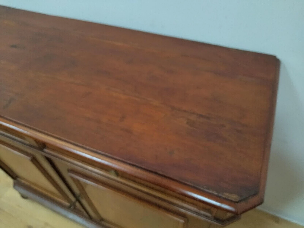 Credenza Umbertina impiallacciata in noce e radica, fine '800 7