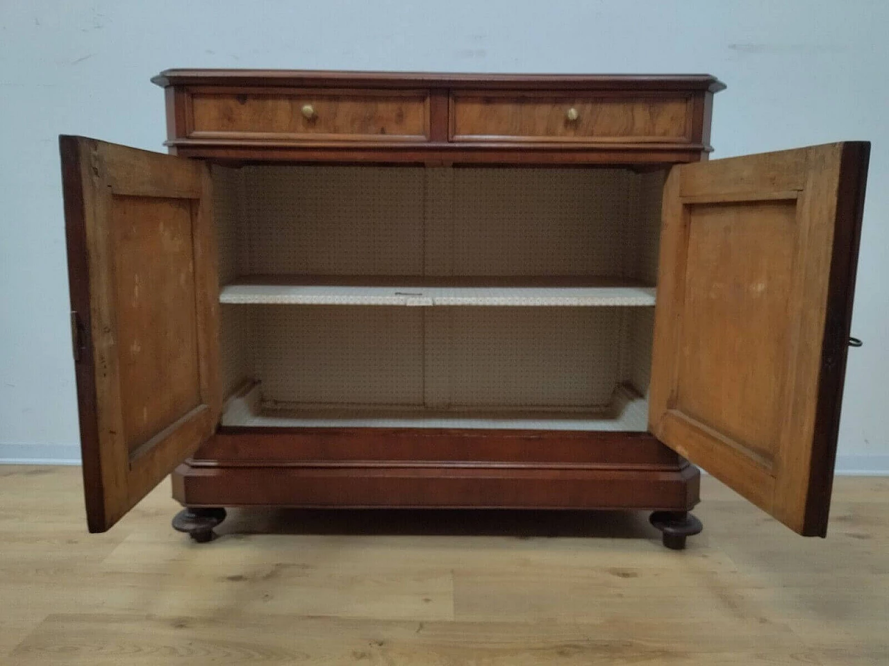 Credenza Umbertina impiallacciata in noce e radica, fine '800 9