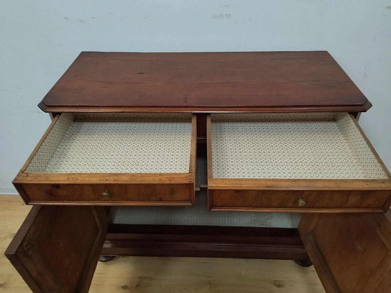 Credenza Umbertina impiallacciata in noce e radica, fine '800 11