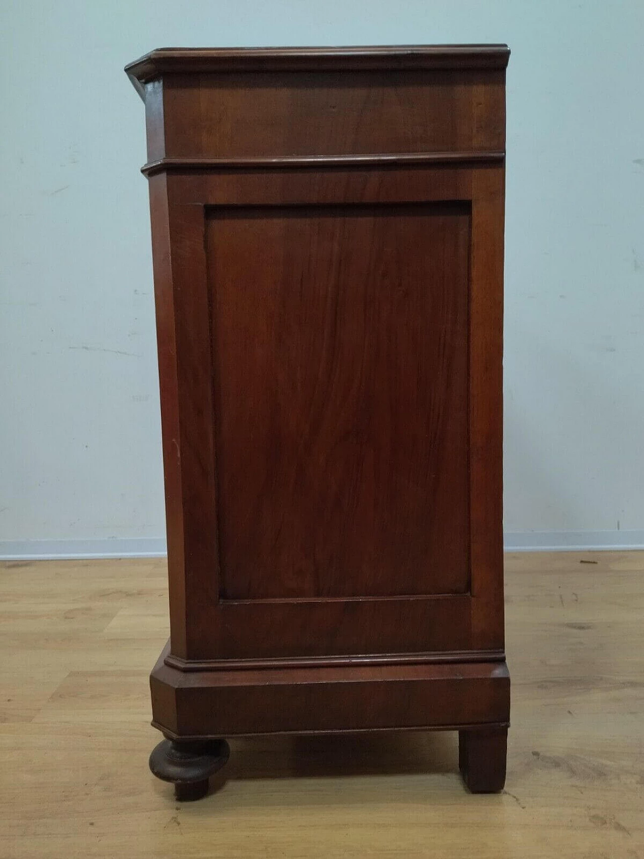 Credenza Umbertina impiallacciata in noce e radica, fine '800 15