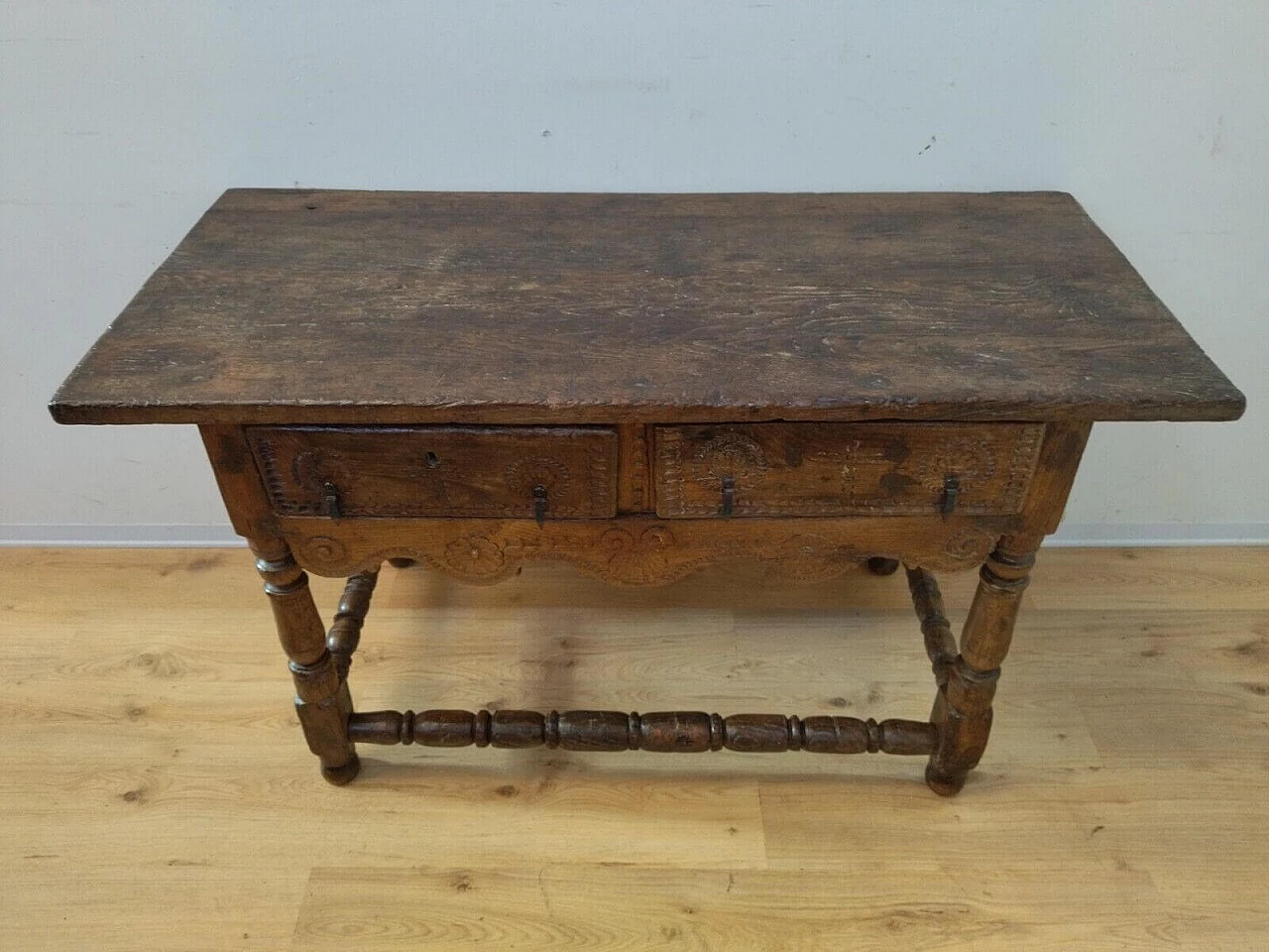 Oak spool table, 18th century 8