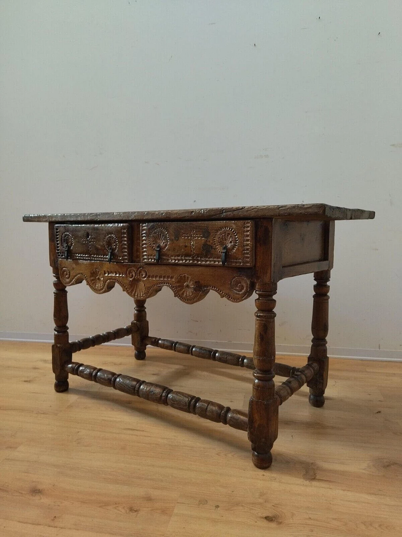 Oak spool table, 18th century 20