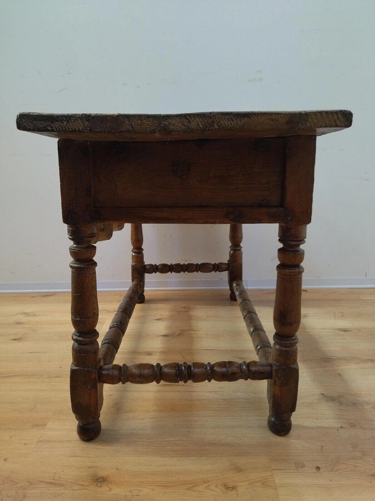 Oak spool table, 18th century 21