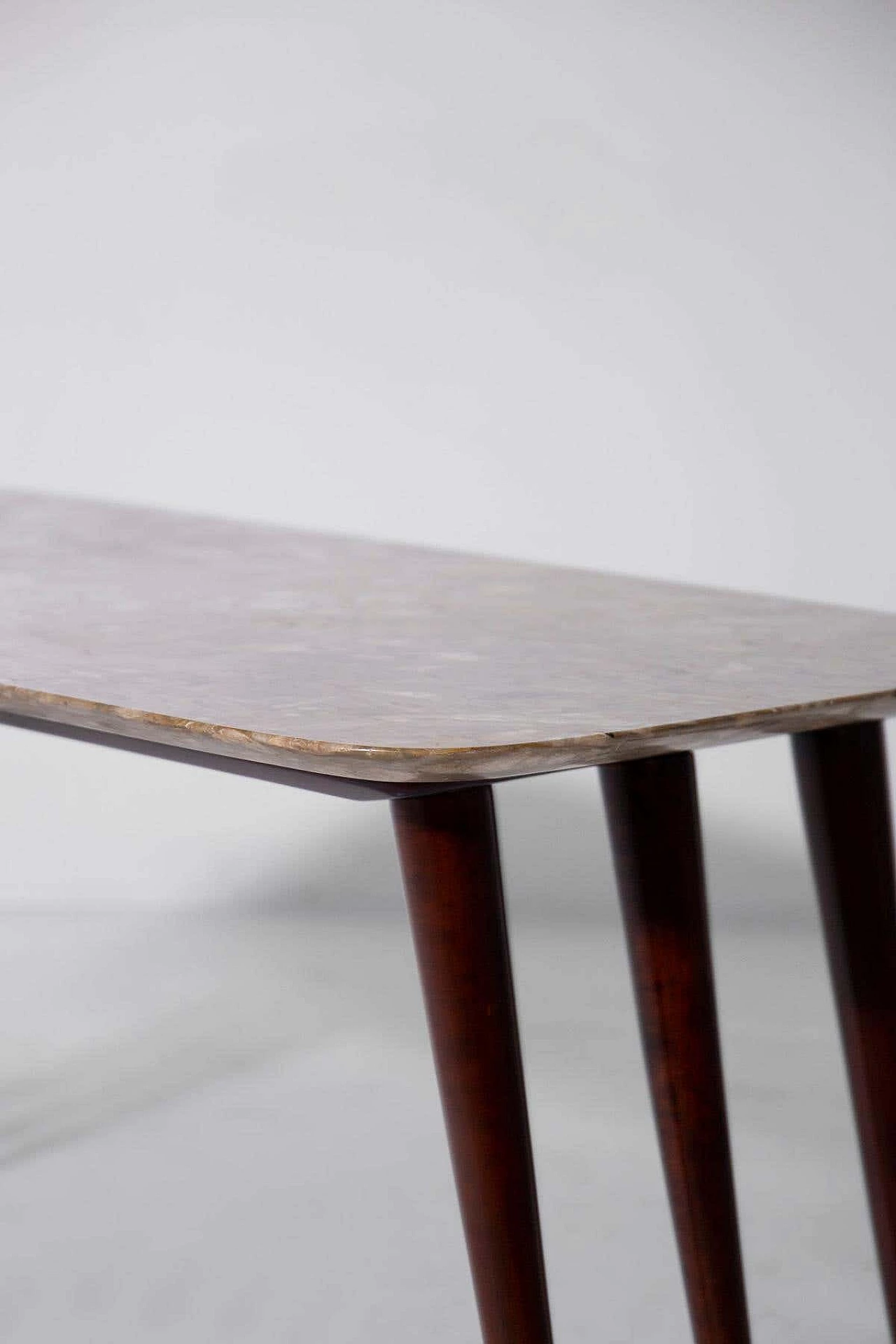 Tavolino con piano in marmo attribuito a Giuseppe Scapinelli, anni '50 7