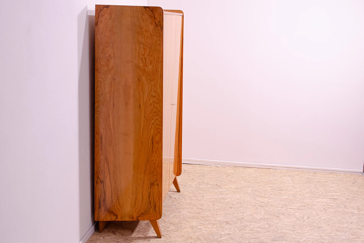 Armadio in faggio di F. Jirák per Tatra Nábytok, anni '60 6