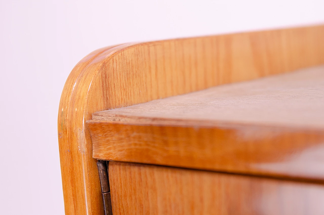 Armadio in faggio di F. Jirák per Tatra Nábytok, anni '60 12