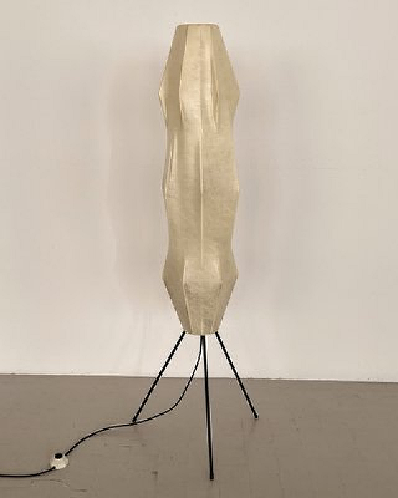 Cocoon floor lamp with metal base, 1960s 6