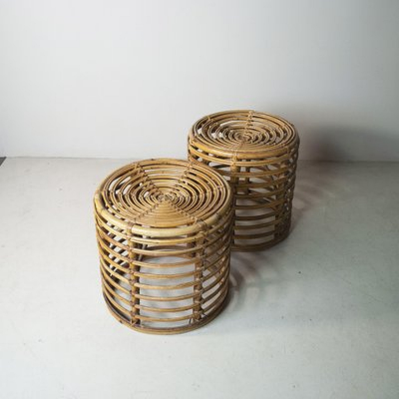 Pair of bamboo poufs attributed to Tito Agnoli, 1960s 5