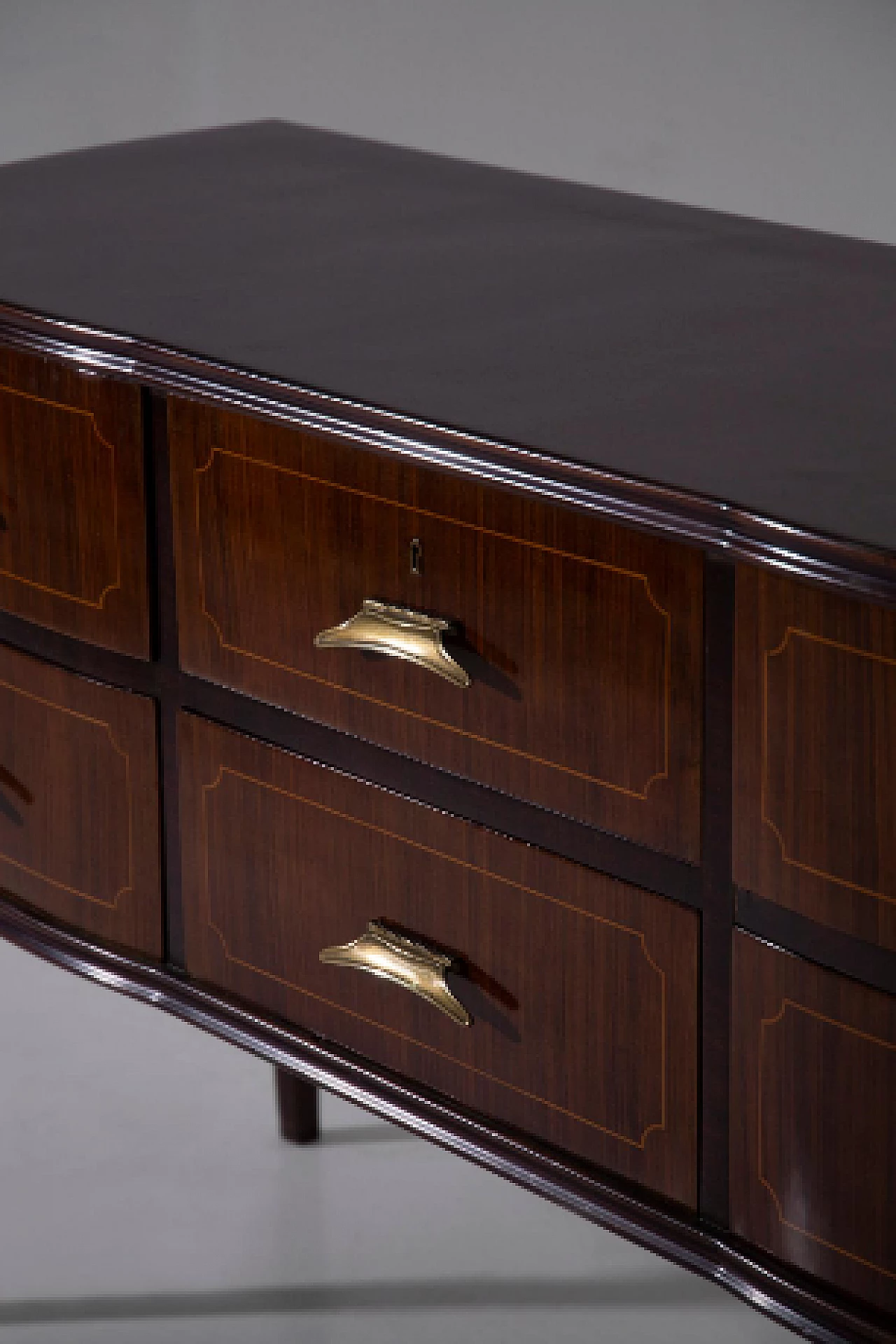 Walnut chest of drawers with brass handles, 1950s 5