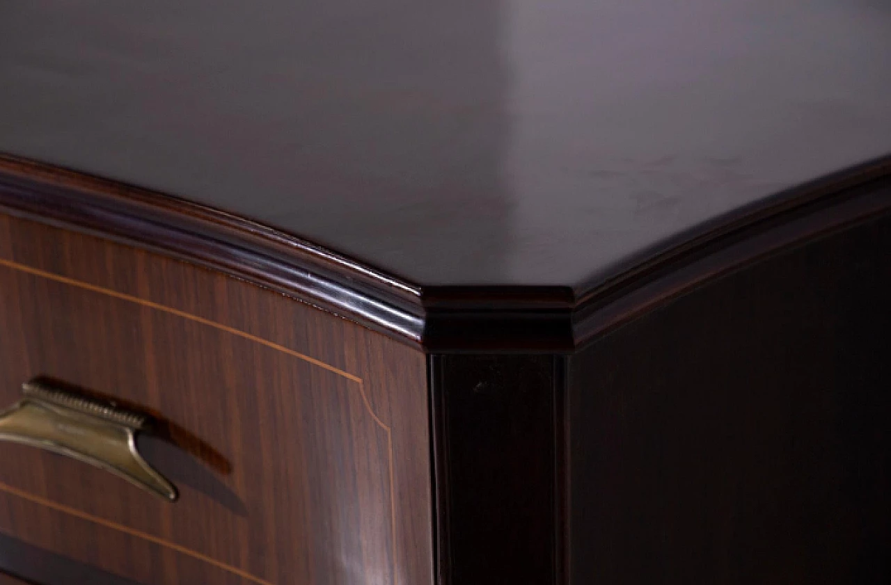 Cassettiera in noce con maniglie in ottone, anni '50 7