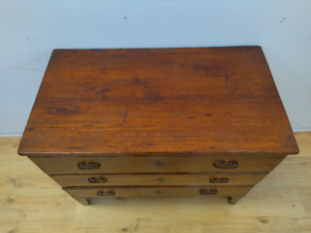 Walnut and fir chest of drawers, mid-19th century 3