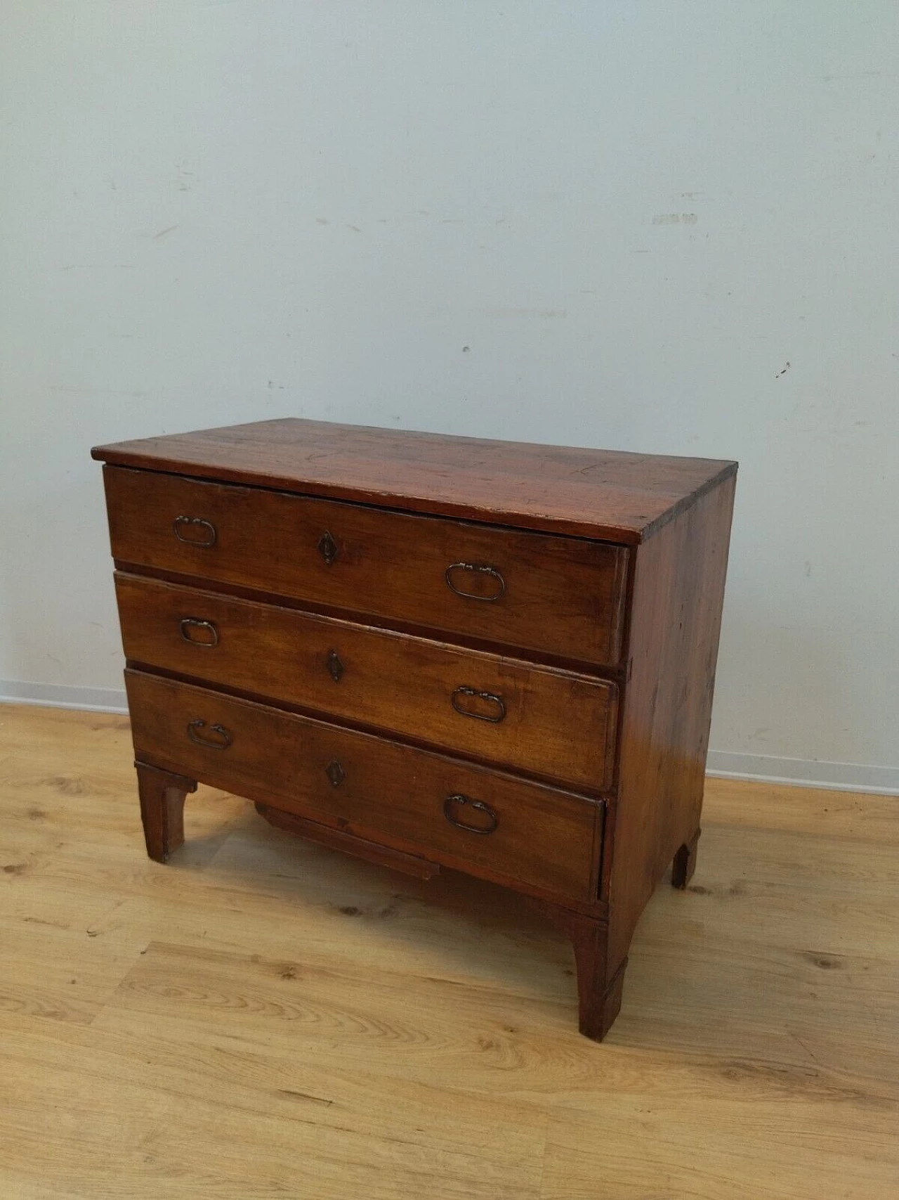 Walnut and fir chest of drawers, mid-19th century 14