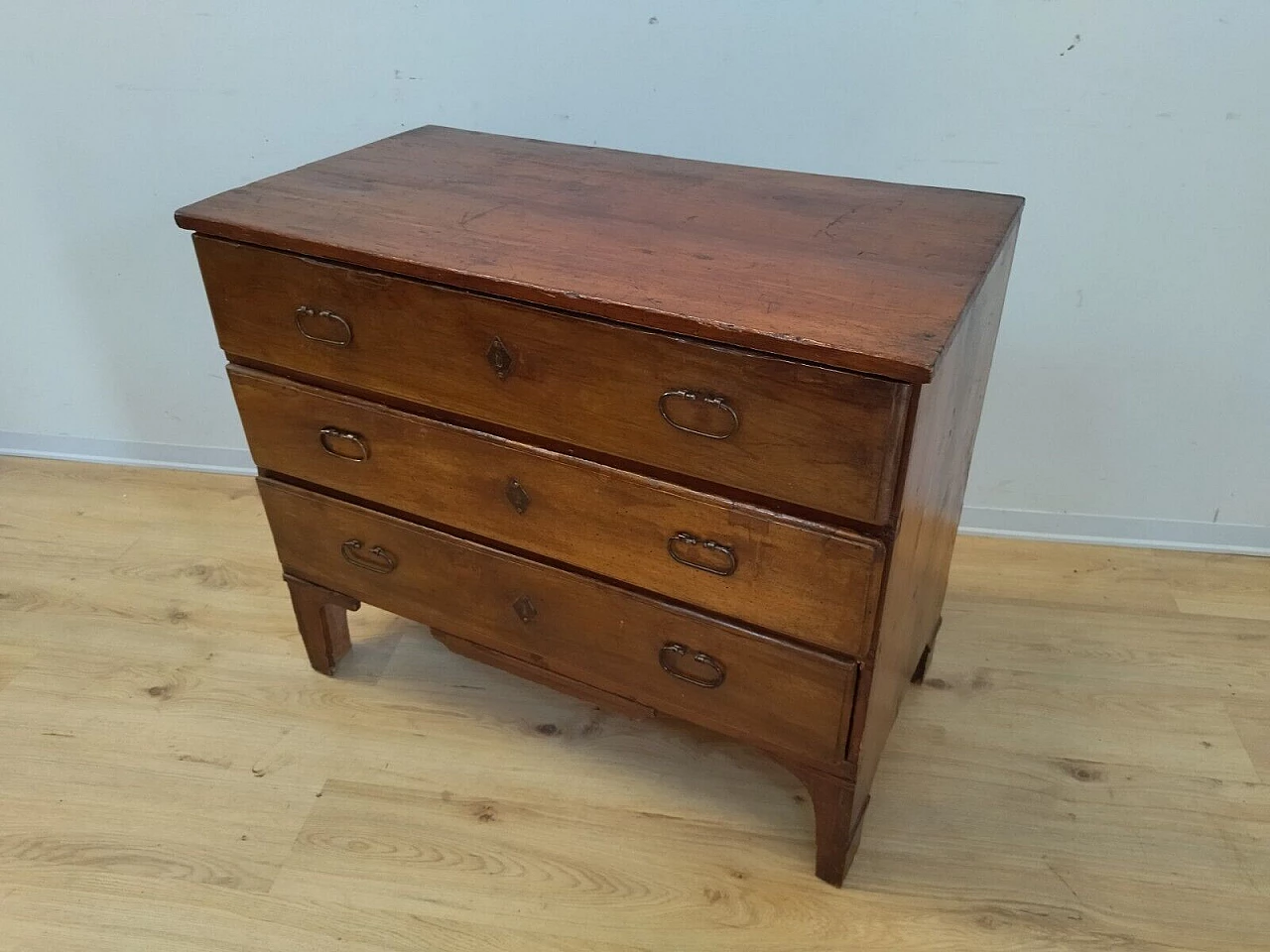 Walnut and fir chest of drawers, mid-19th century 15