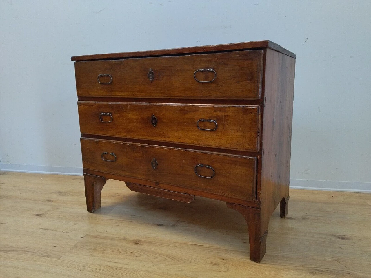 Walnut and fir chest of drawers, mid-19th century 16