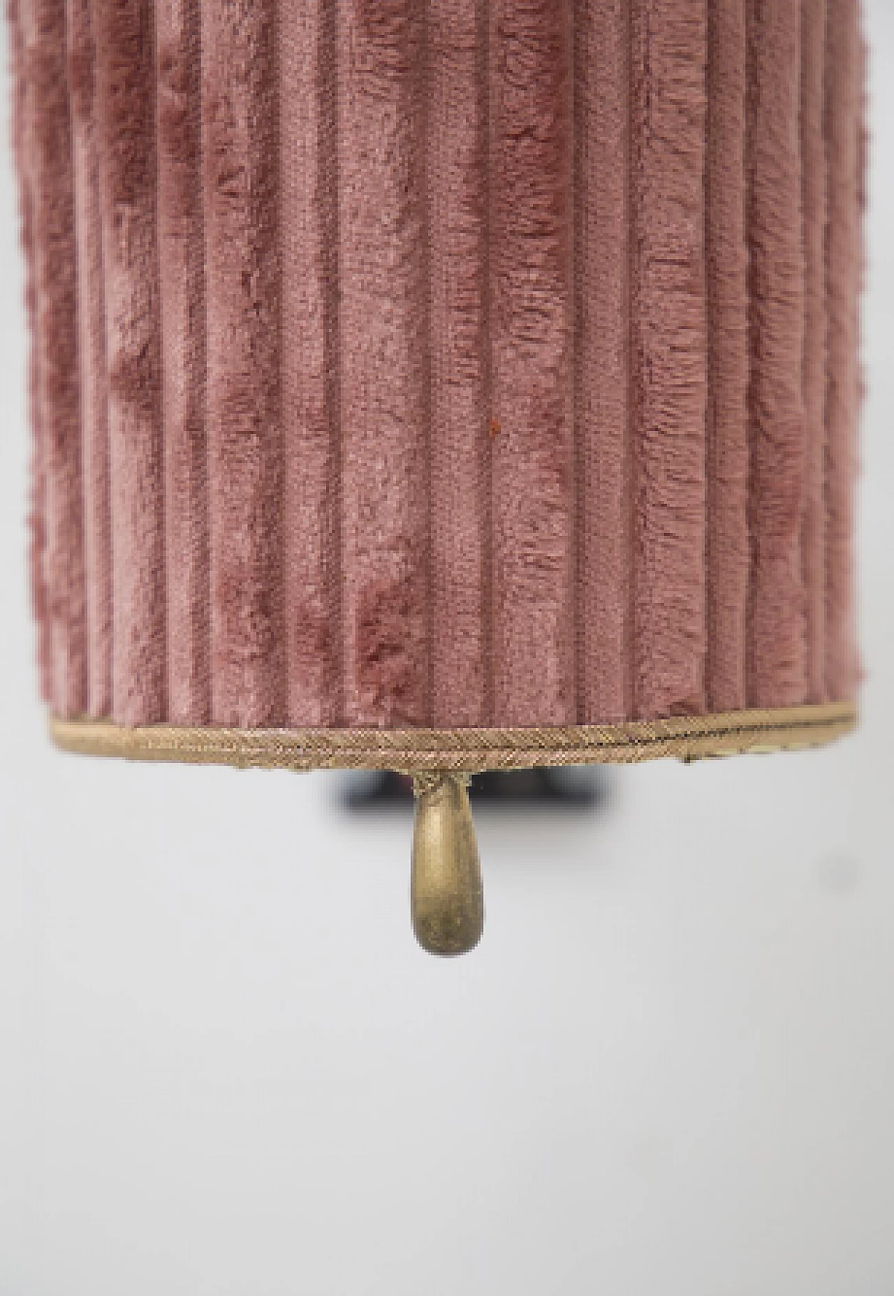 Coppia di applique in ottone e velluto rosa, anni '50 9