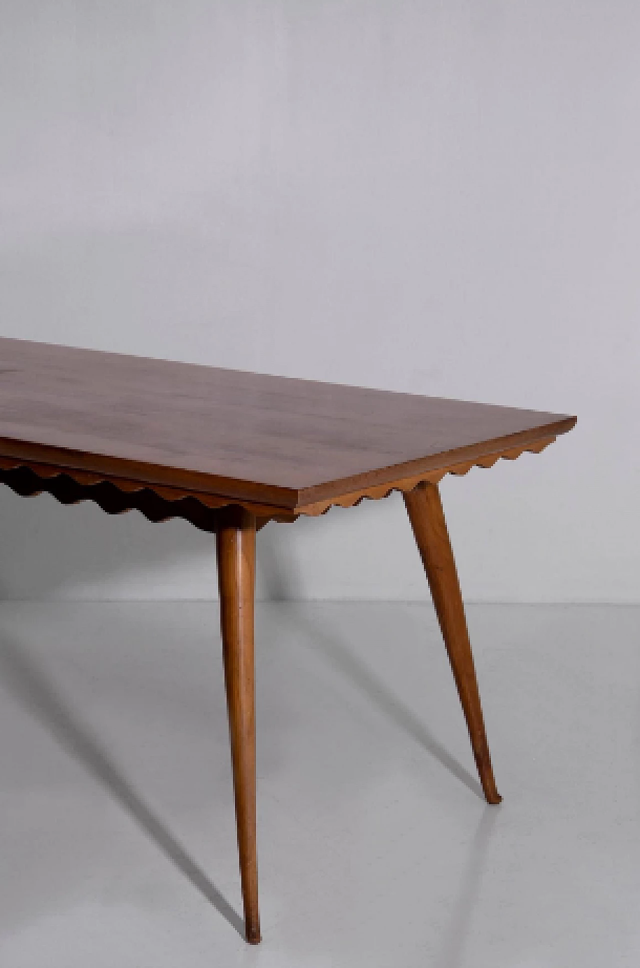 Tavolo in legno attribuito a Paolo Buffa, anni '50 4
