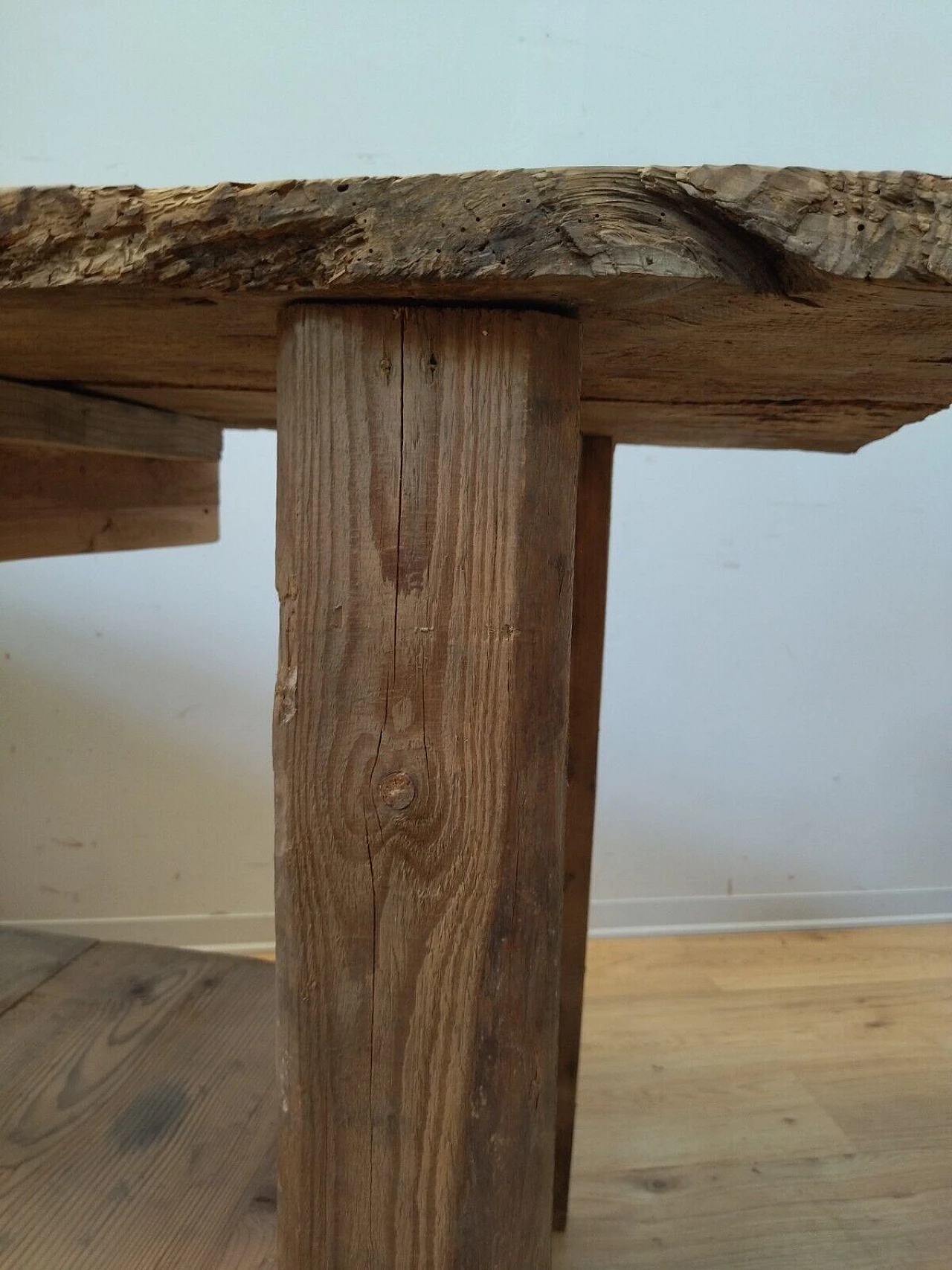 Tavolo da lavoro in larice e abete con cassetto, inizio '900 22