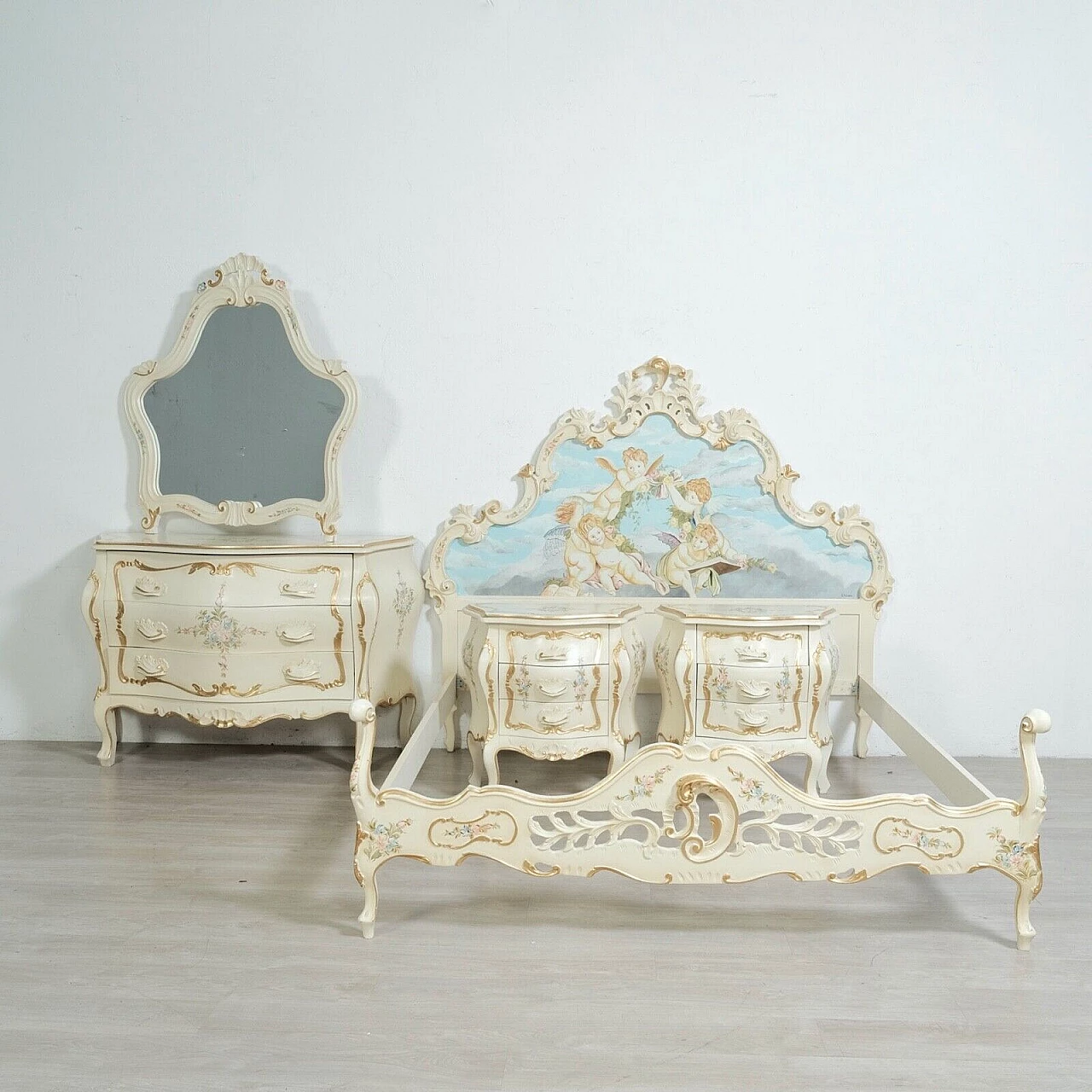 Venetian Baroque style bed, pair of bedside tables, dresser and mirror, 1960s 17