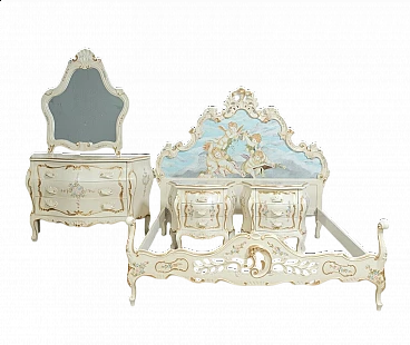 Venetian Baroque style bed, pair of bedside tables, dresser and mirror, 1960s