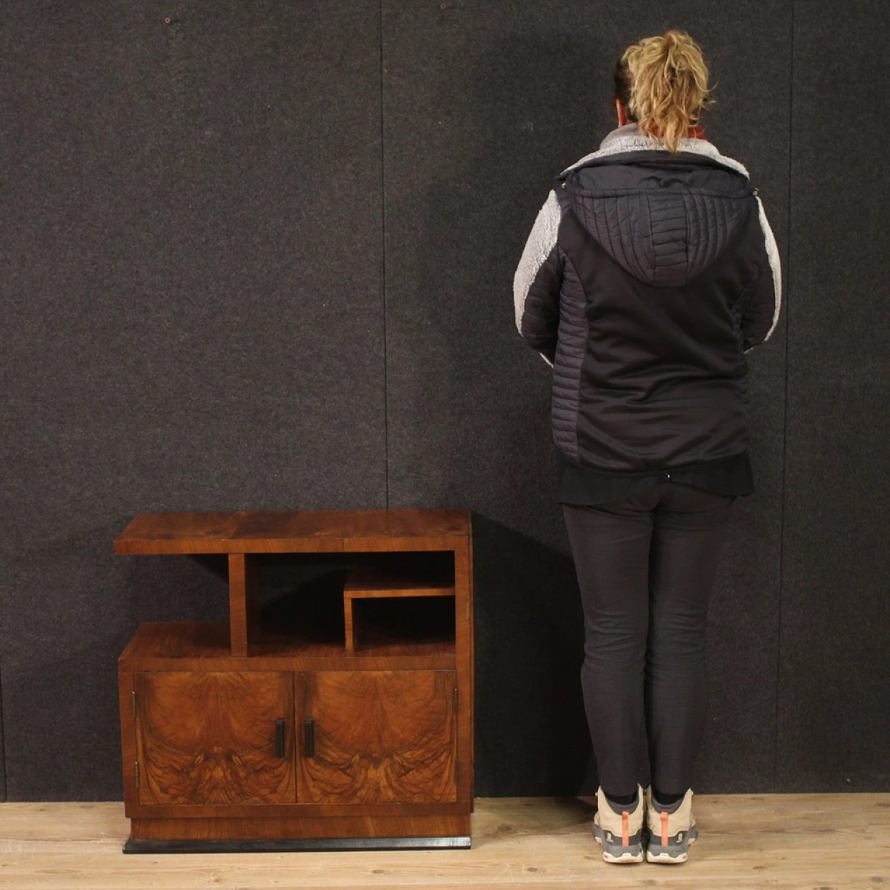 Sideboard in walnut and ebonized wood, 1930s 2