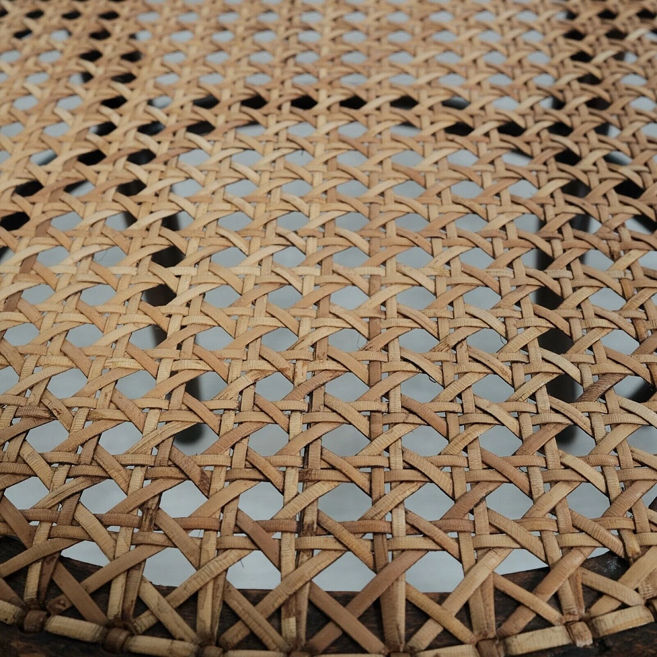 Coppia di sedie 18 in faggio curvato e paglia di Vienna di Thonet, fine '800 8