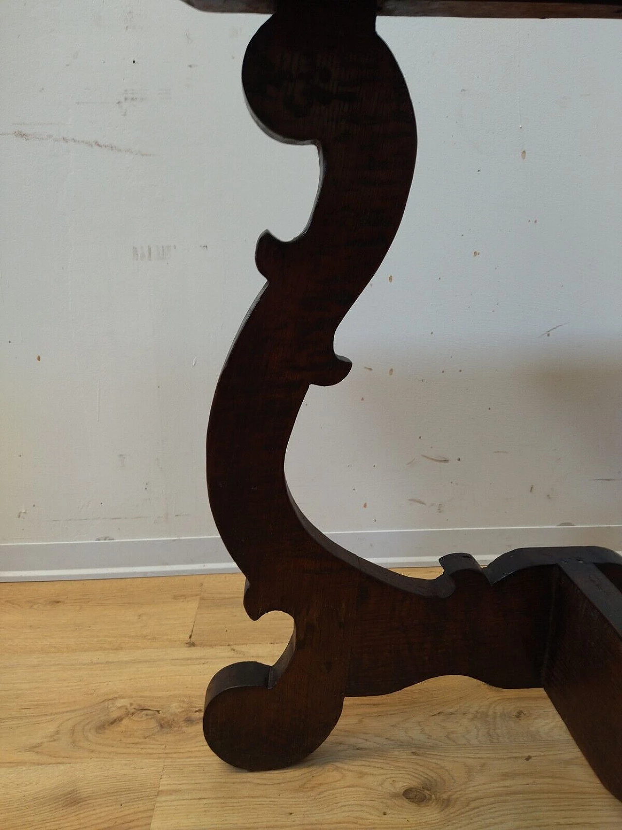 Solid chestnut half-moon fratina console, early 20th century 6