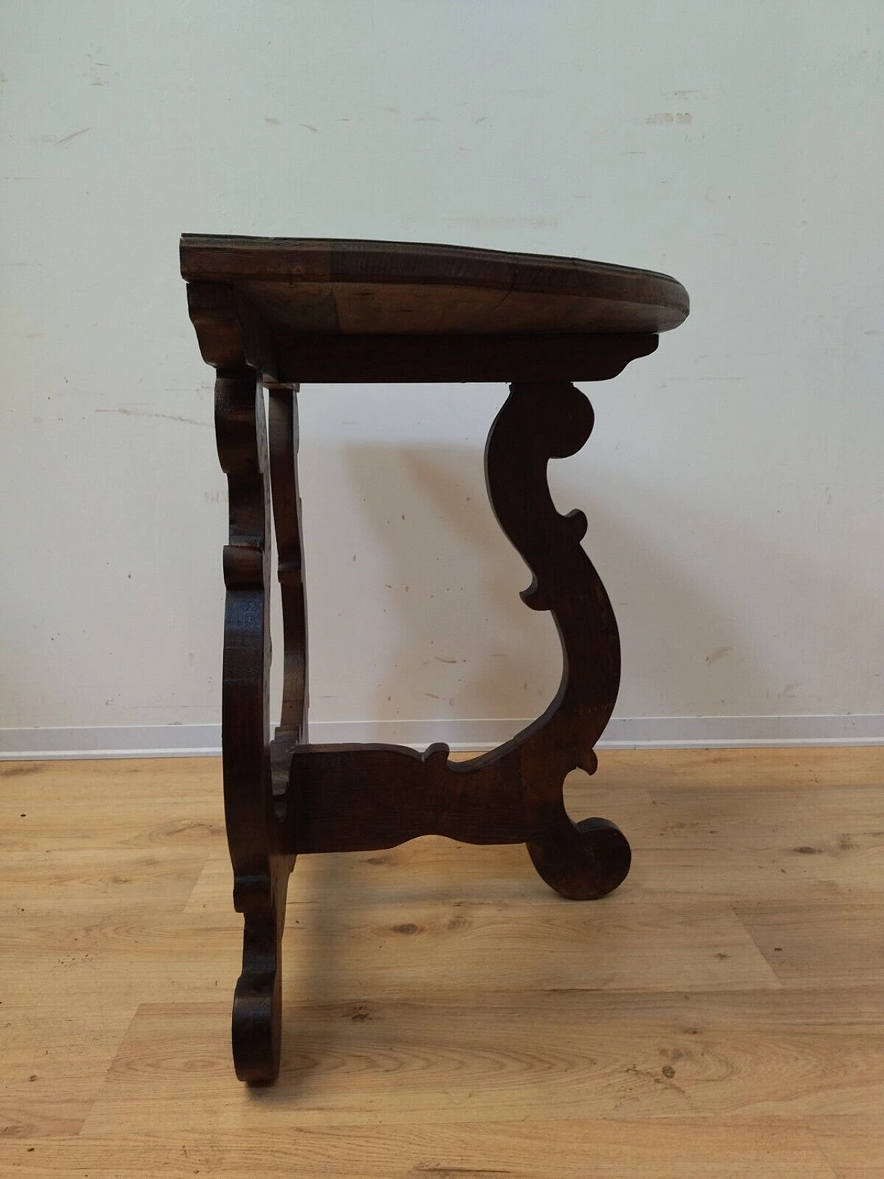 Solid chestnut half-moon fratina console, early 20th century 12