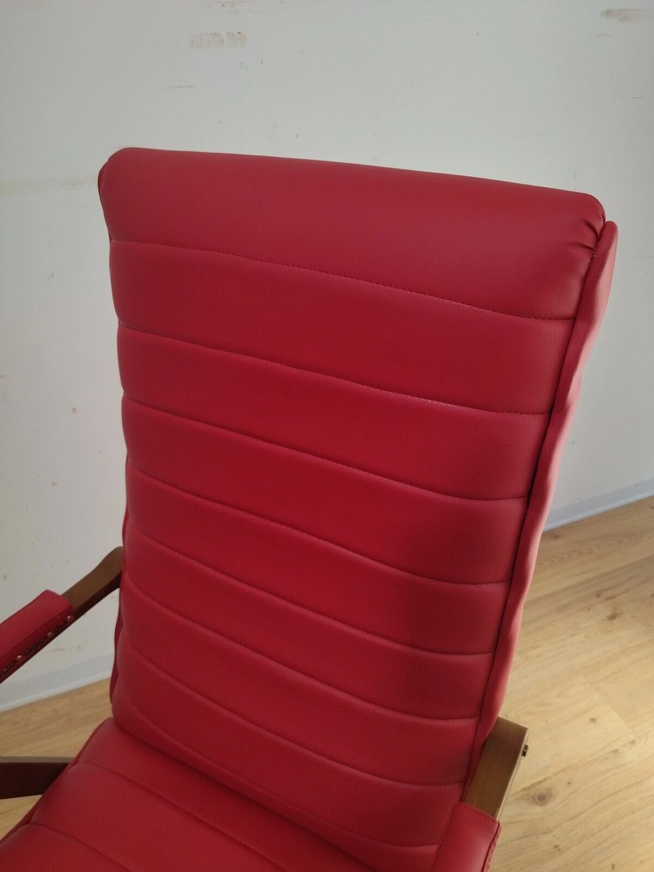 Solid beech and red eco-leather reclining armchair, 1950s 17