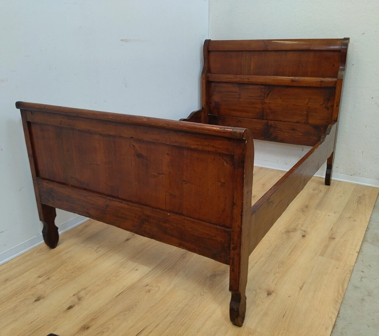 Louis Philippe walnut-stained solid spruce bed, mid-19th century 6